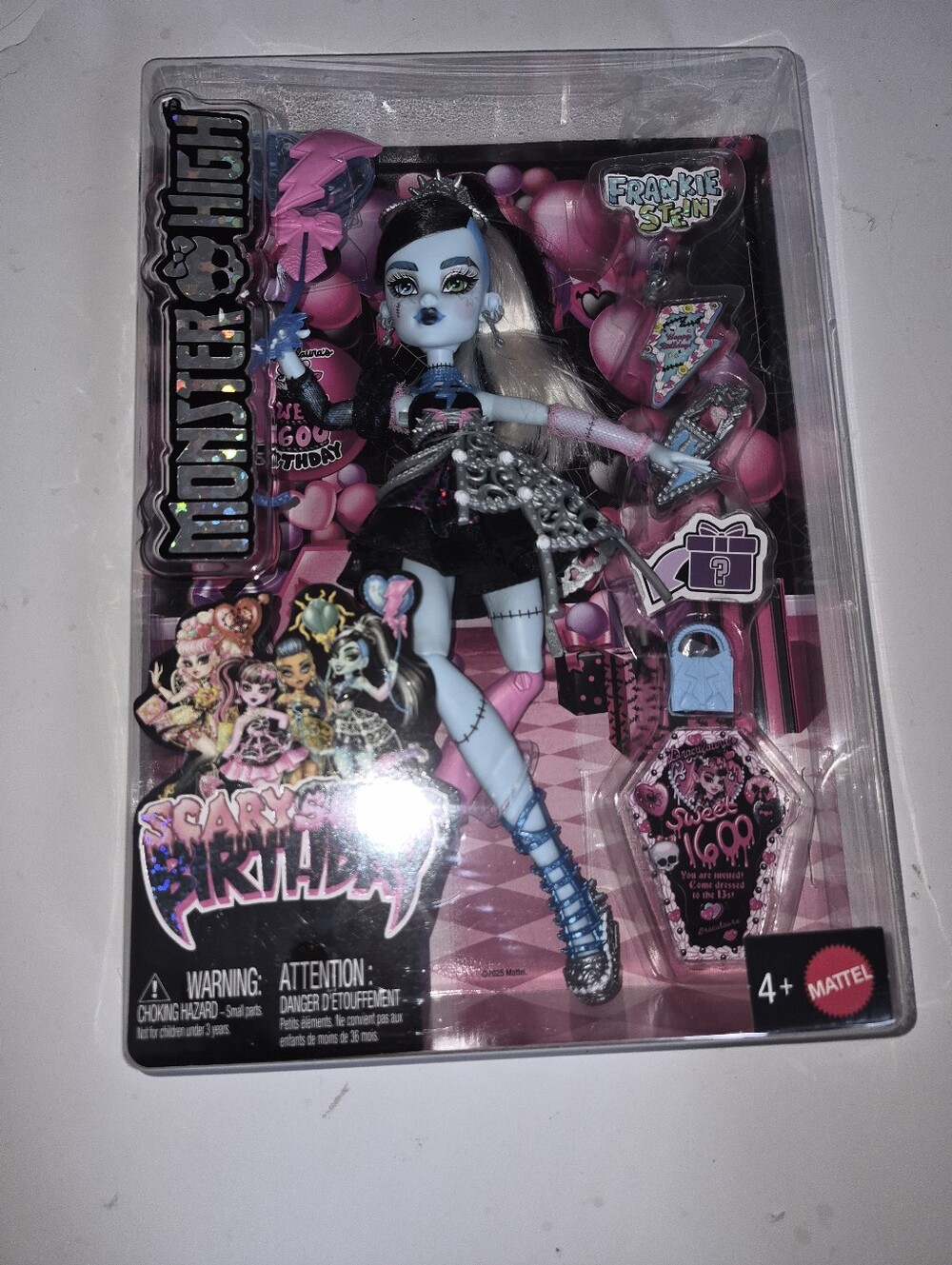 Mattel Monster High Frankie Stein Doll with Birthday Accessories NEW